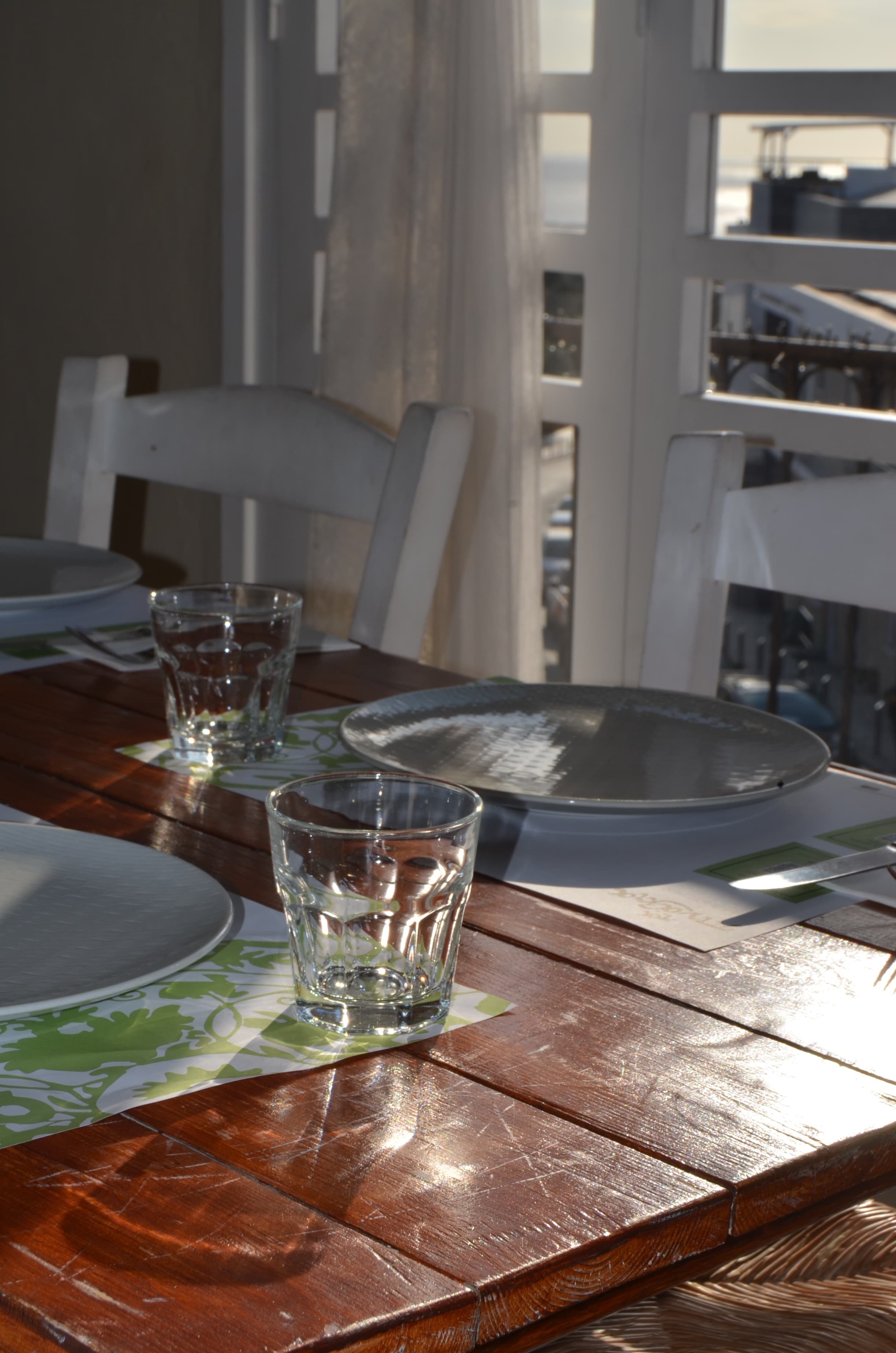 Table setting on the terrace